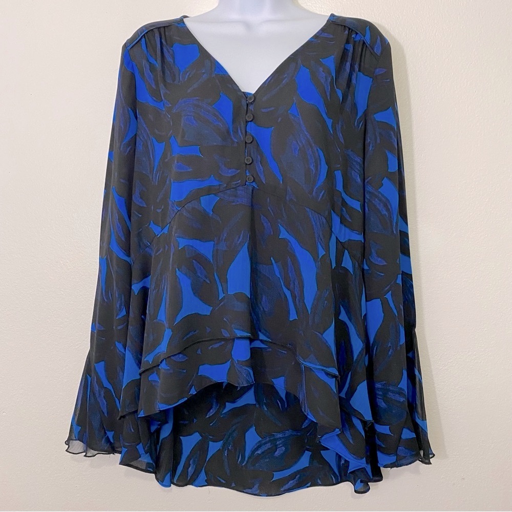 H By Halston Ladies Size Medium Blue and Black Top